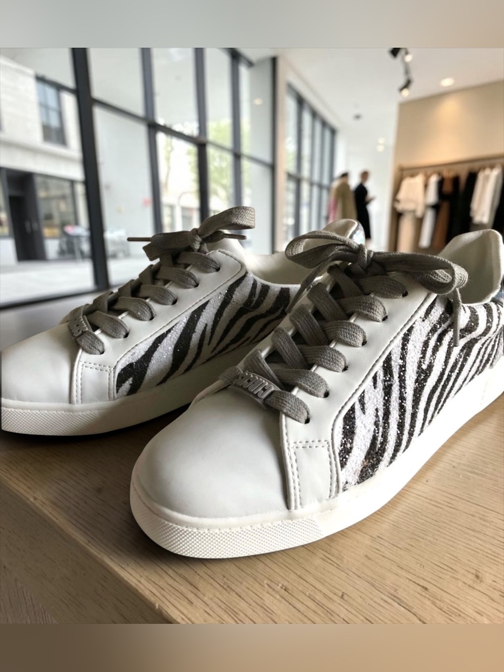 Sam Edelman Circus Devin Zebra Accent Lace Up Sneaker Tennis Shoe size 8